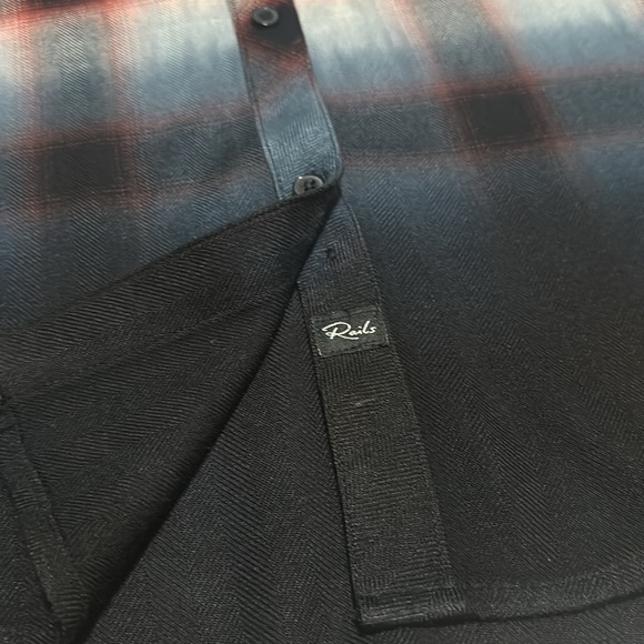 Rails Hunter Button Up- XS - Picture 4 of 11